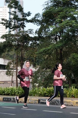 Race photo from Assurance Fun Run 2024