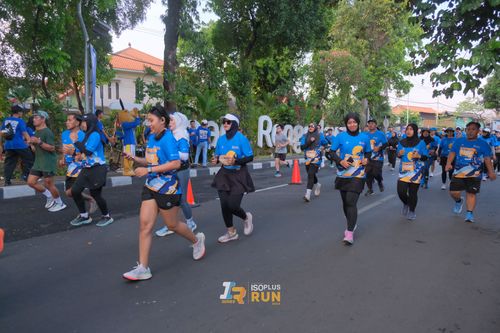 Race photo from Isoplus Run 2024 Surabaya