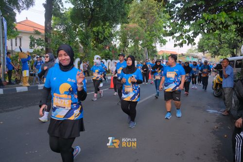 Race photo from Isoplus Run 2024 Surabaya