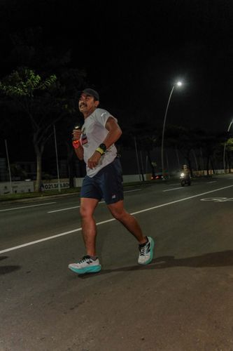 Race photo from PIK NITE RUN VIBES