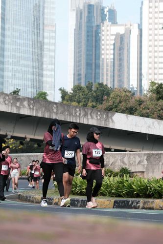 Race photo from Assurance Fun Run 2024