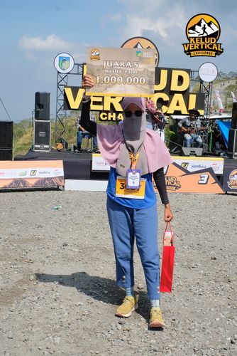 Race photo from Kelud Vertical Challenge 2024