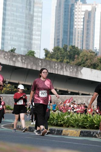 Race photo from Assurance Fun Run 2024