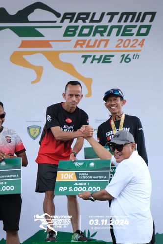 Race photo from Arutmin Borneo Run 2024