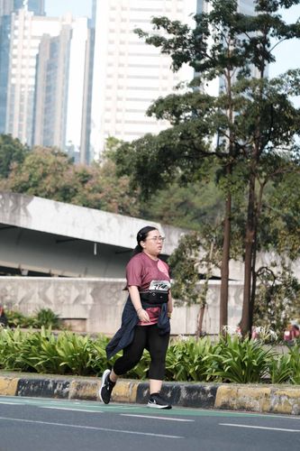 Race photo from Assurance Fun Run 2024