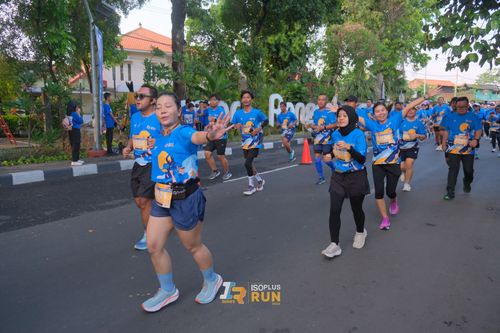 Race photo from Isoplus Run 2024 Surabaya
