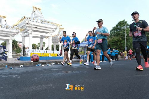 Race photo from Isoplus Run 2024 Surabaya