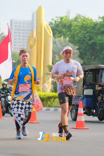 Race photo from Isoplus Run 2024 Surabaya