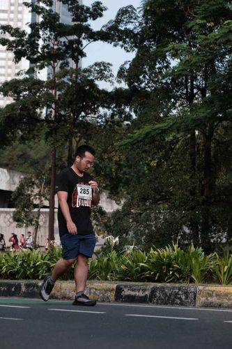 Race photo from Assurance Fun Run 2024