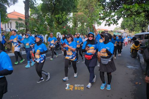 Race photo from Isoplus Run 2024 Surabaya