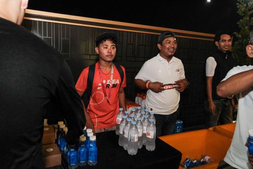 Race photo from PIK NITE RUN VIBES