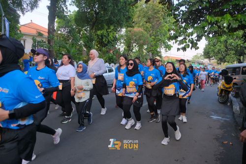 Race photo from Isoplus Run 2024 Surabaya