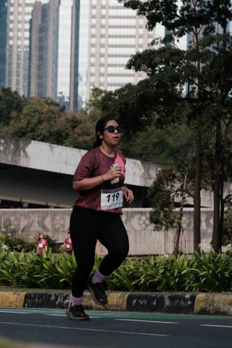 Race photo from Assurance Fun Run 2024