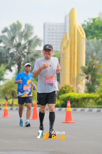 Race photo from Isoplus Run 2024 Surabaya