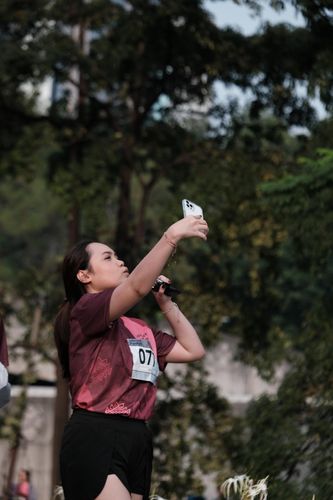 Race photo from Assurance Fun Run 2024