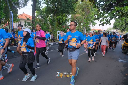 Race photo from Isoplus Run 2024 Surabaya