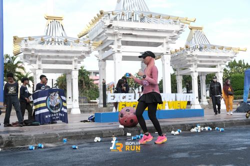 Race photo from Isoplus Run 2024 Surabaya