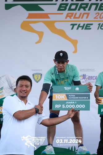 Race photo from Arutmin Borneo Run 2024