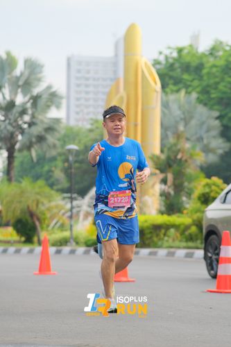 Race photo from Isoplus Run 2024 Surabaya
