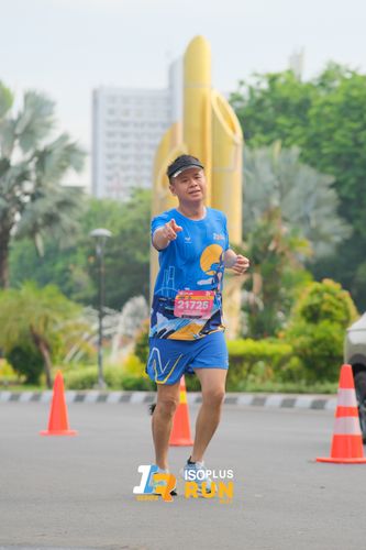 Race photo from Isoplus Run 2024 Surabaya