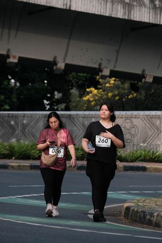 Race photo from Assurance Fun Run 2024