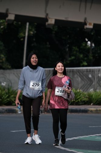 Race photo from Assurance Fun Run 2024