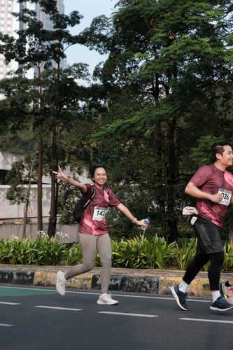 Race photo from Assurance Fun Run 2024