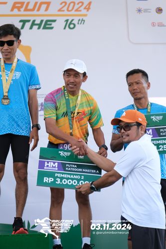 Race photo from Arutmin Borneo Run 2024