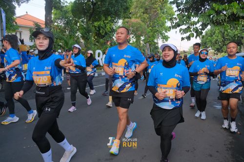 Race photo from Isoplus Run 2024 Surabaya