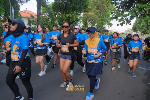 Race photo from Isoplus Run 2024 Surabaya