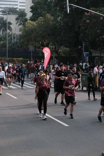 Race photo from Assurance Fun Run 2024
