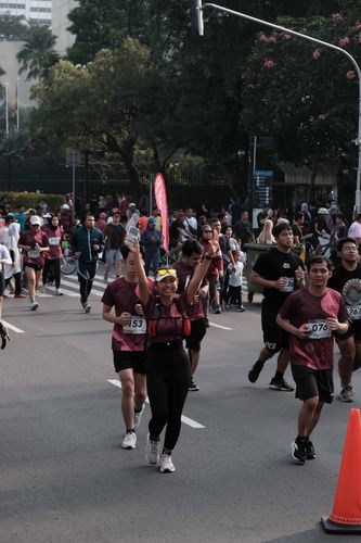 Race photo from Assurance Fun Run 2024