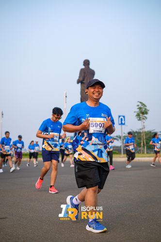 Race photo from ISOPlus Run 2024 Jakarta