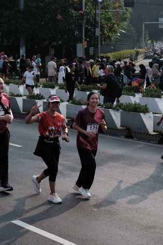 Race photo from Assurance Fun Run 2024