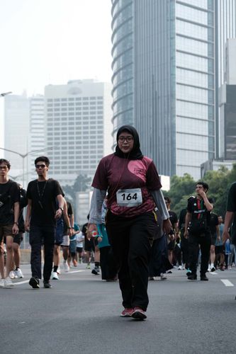 Race photo from Assurance Fun Run 2024