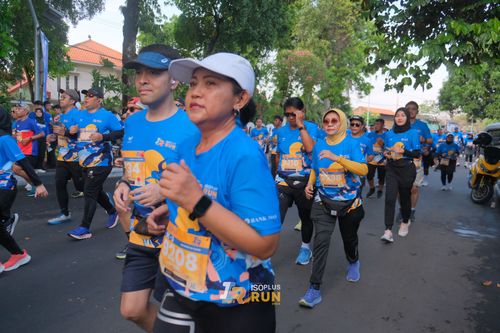 Race photo from Isoplus Run 2024 Surabaya