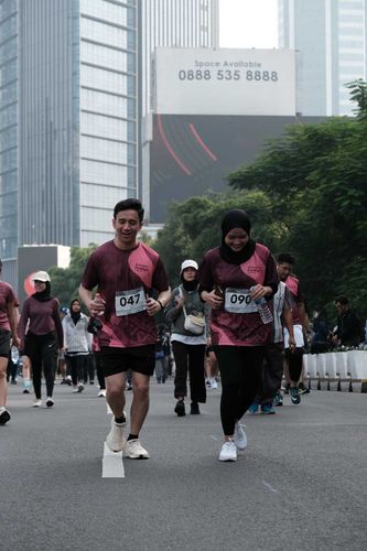 Race photo from Assurance Fun Run 2024