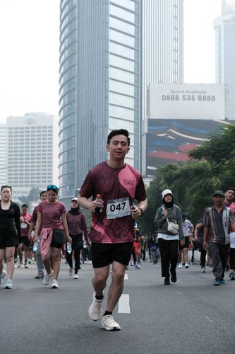 Race photo from Assurance Fun Run 2024