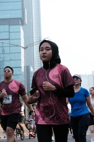 Race photo from Assurance Fun Run 2024