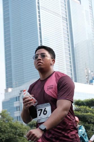 Race photo from Assurance Fun Run 2024