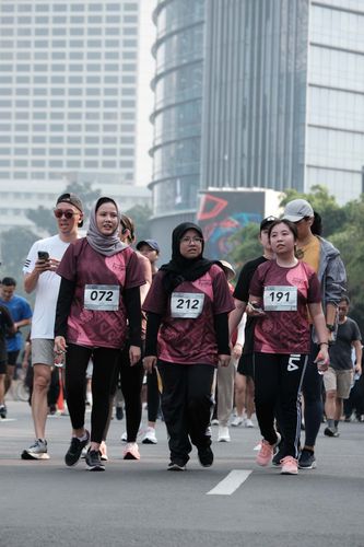 Race photo from Assurance Fun Run 2024