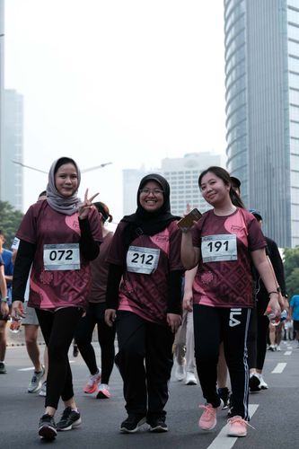 Race photo from Assurance Fun Run 2024