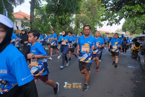 Race photo from Isoplus Run 2024 Surabaya