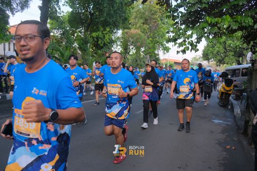Race photo from Isoplus Run 2024 Surabaya