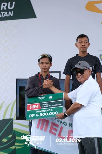 Race photo from Arutmin Borneo Run 2024