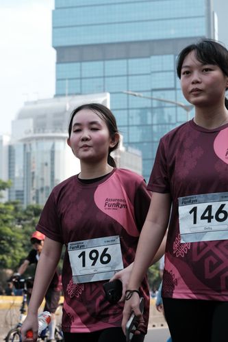 Race photo from Assurance Fun Run 2024