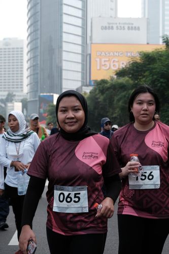 Race photo from Assurance Fun Run 2024