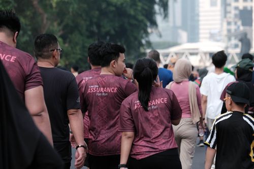 Race photo from Assurance Fun Run 2024