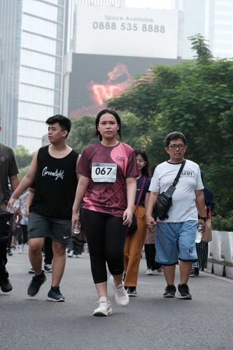 Race photo from Assurance Fun Run 2024