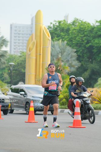 Race photo from Isoplus Run 2024 Surabaya